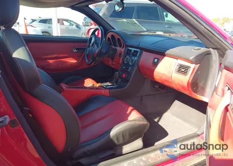 1998 Mercedes-Benz Slk 230 z USA, uszkodzony, nr VIN WDBKK47F1WF006740